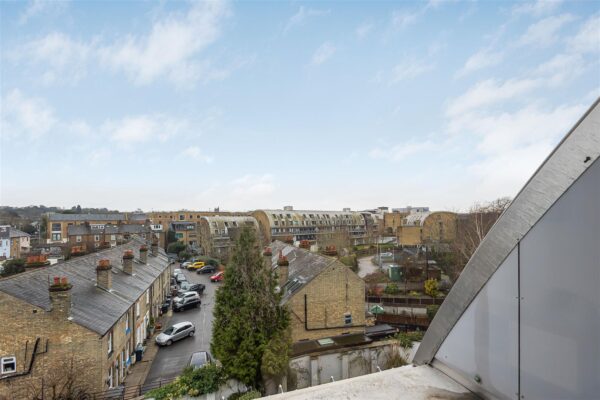 Smeaton Court, Hertford