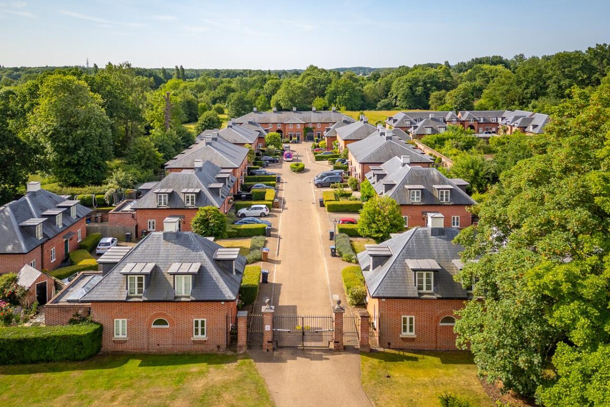 Willis Grove, Balls Park, Hertford