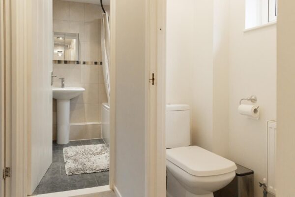 Links Avenue, Hertford