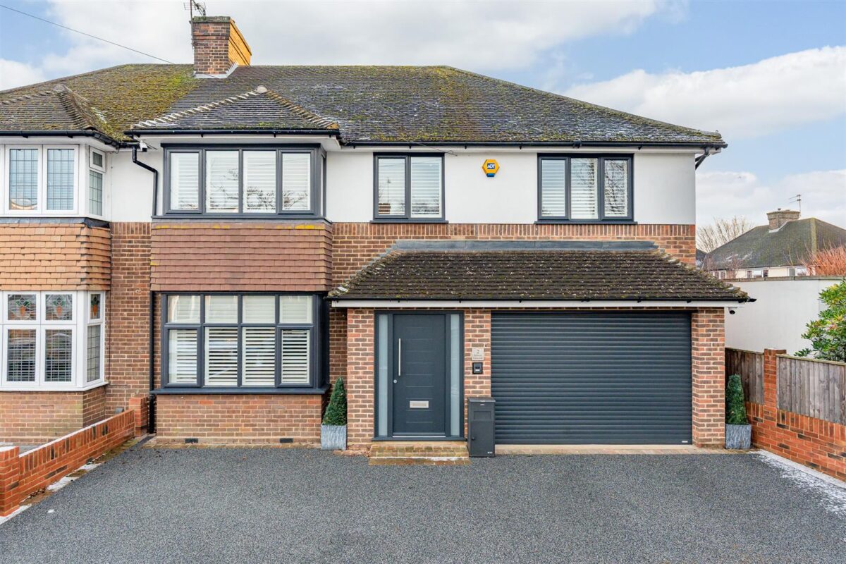 Selwyn Crescent, Hatfield