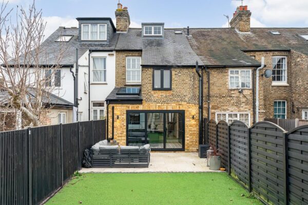 Currie Street, Hertford