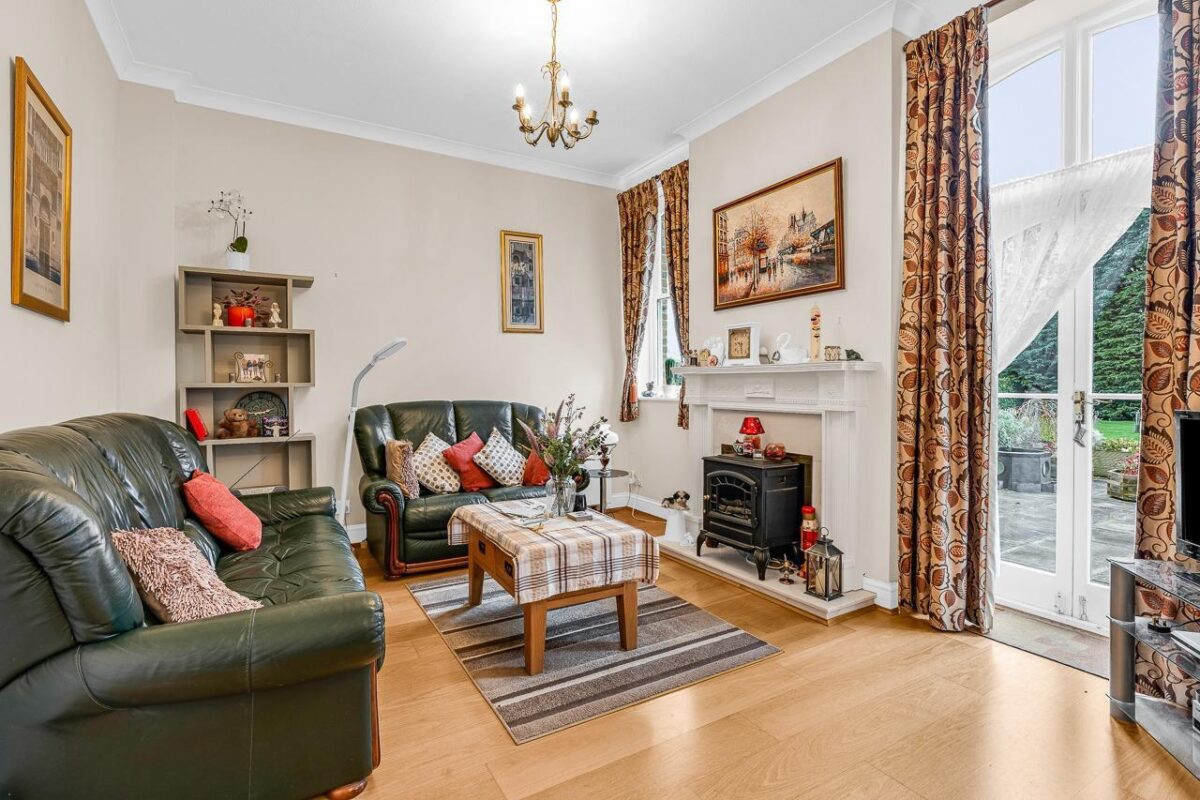 Courtyard Mews, Chapmore End, Ware