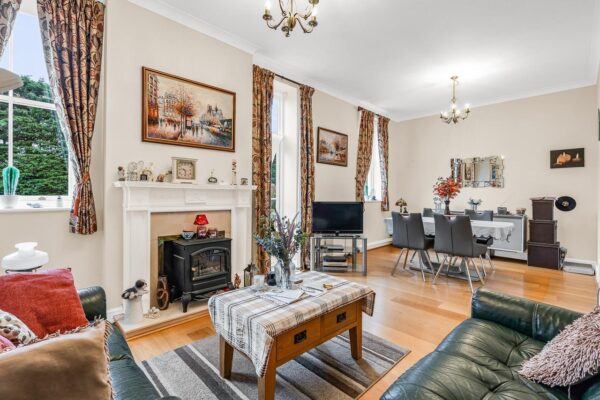 Courtyard Mews, Chapmore End, Ware