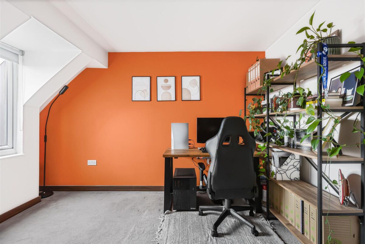 Smeaton Court, Hertford