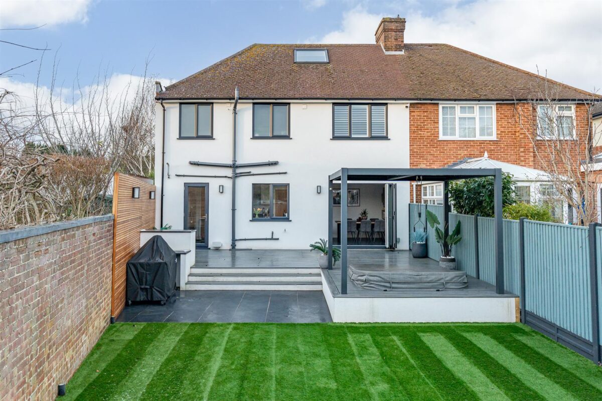 Selwyn Crescent, Hatfield