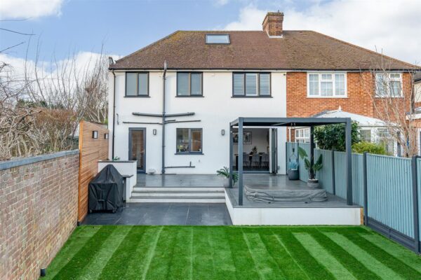 Selwyn Crescent, Hatfield