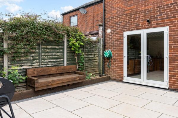 Links Avenue, Hertford