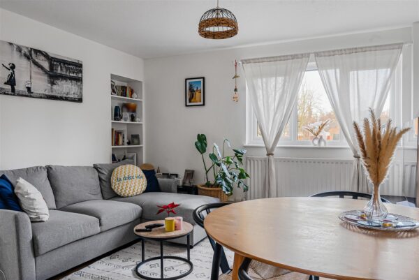 Willowmead, Hertford