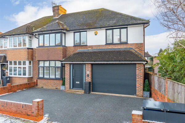 Selwyn Crescent, Hatfield