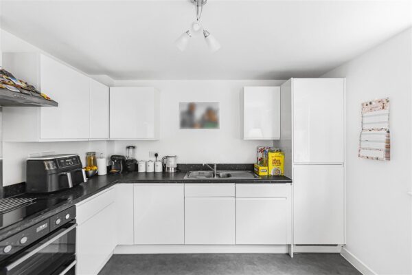 Arnold Close, Hertford