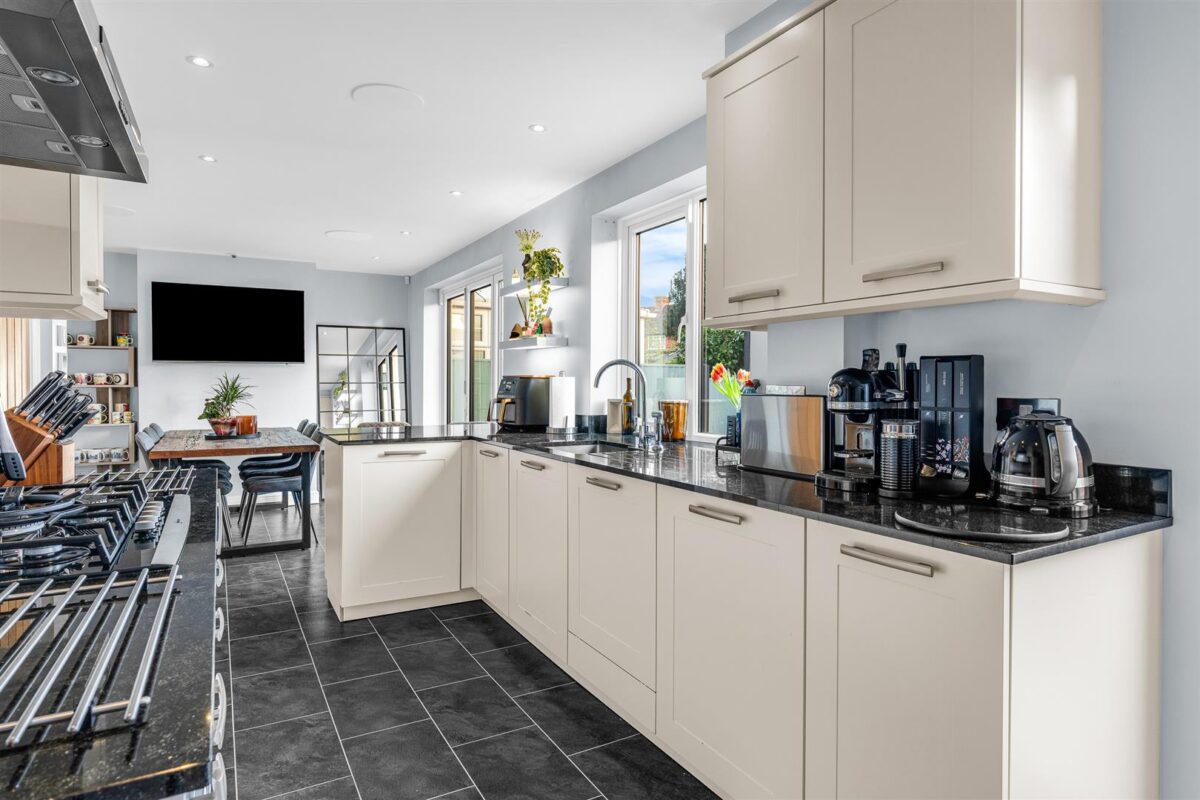 Selwyn Crescent, Hatfield