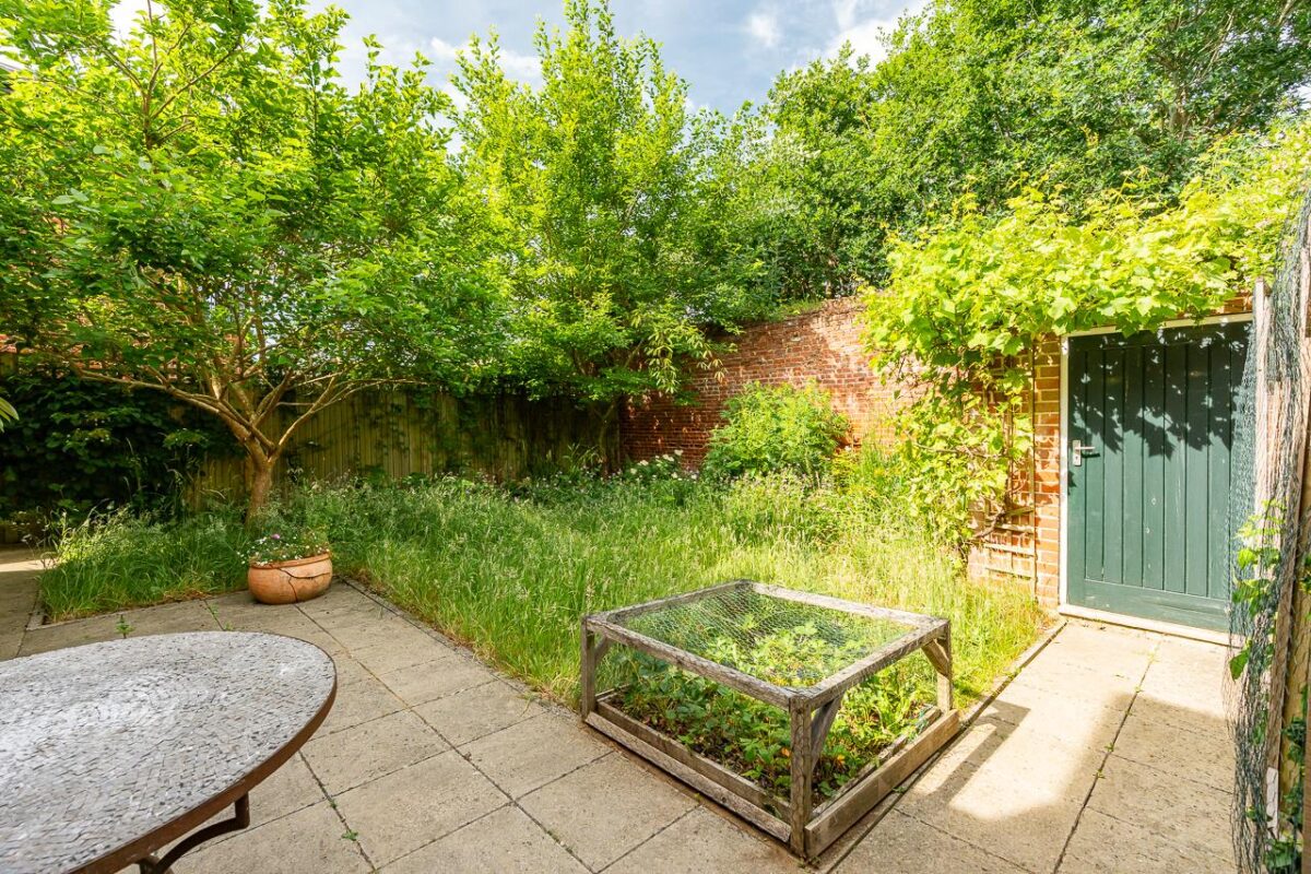 Willis Grove, Balls Park, Hertford