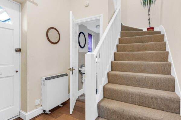 Courtyard Mews, Chapmore End, Ware