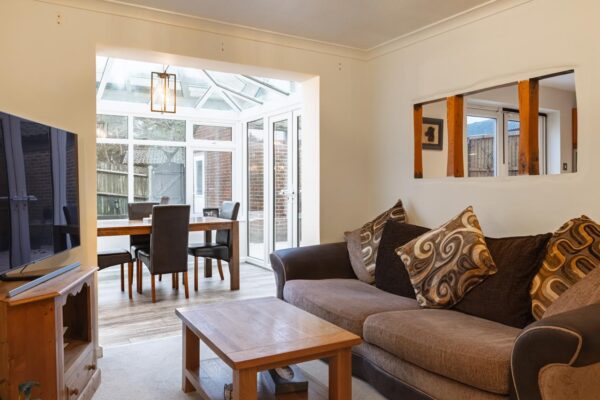 Links Avenue, Hertford