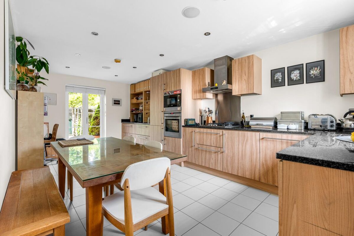 Willis Grove, Balls Park, Hertford