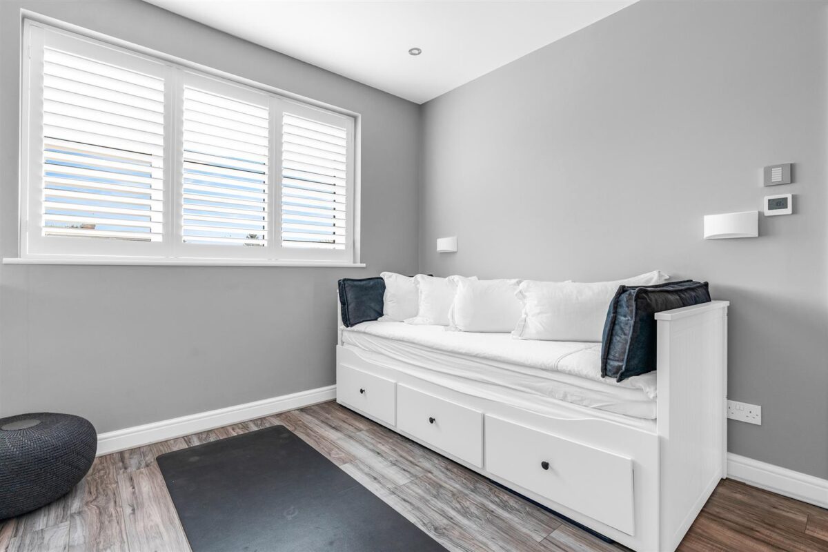 Selwyn Crescent, Hatfield