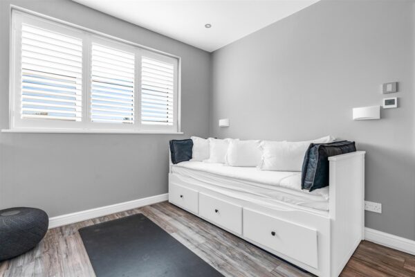 Selwyn Crescent, Hatfield