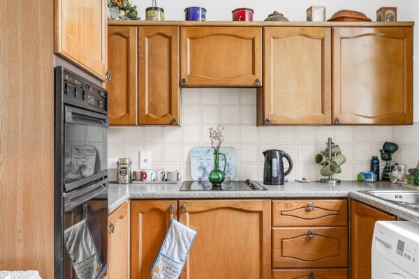 Courtyard Mews, Chapmore End, Ware