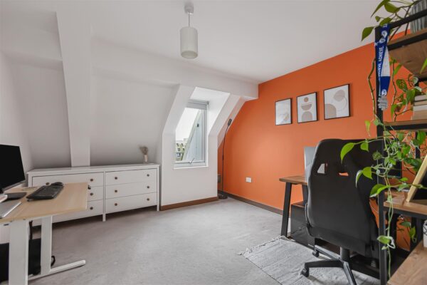 Smeaton Court, Hertford