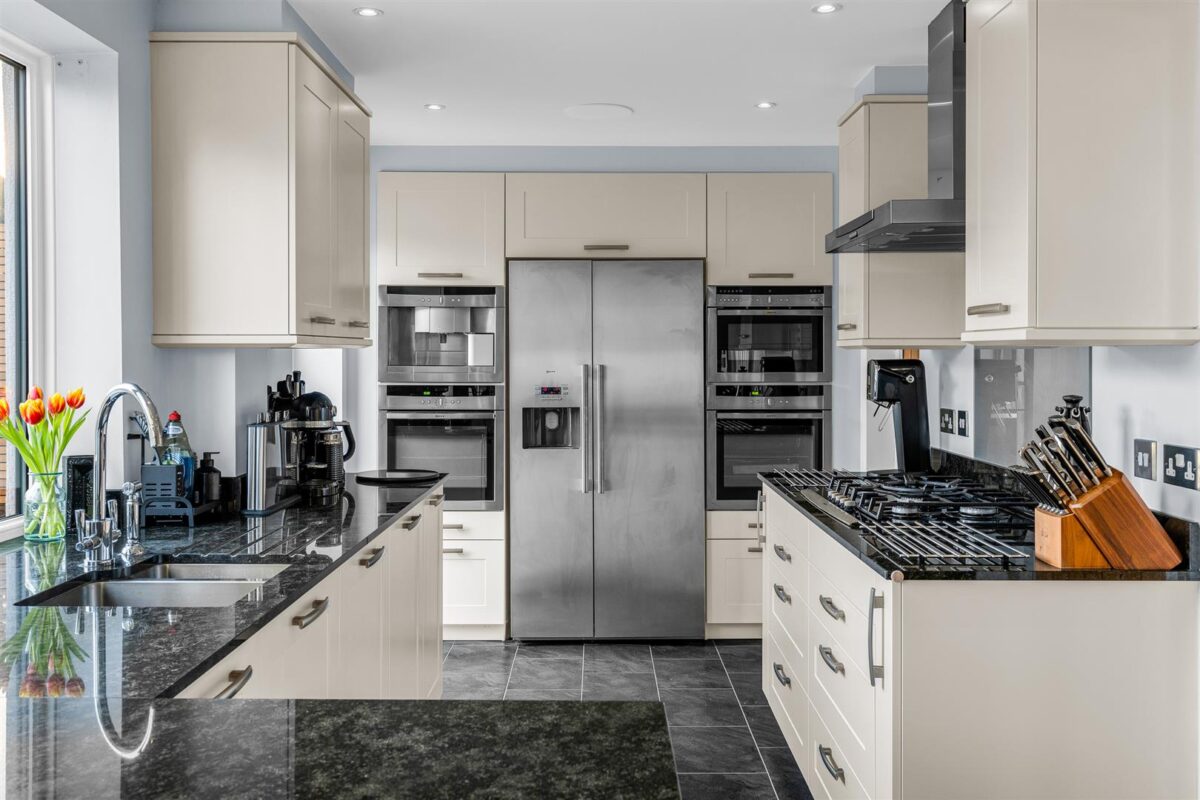 Selwyn Crescent, Hatfield