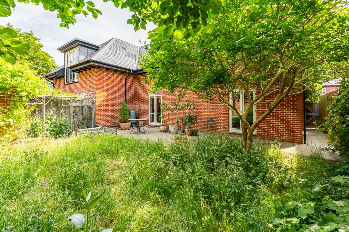 Willis Grove, Balls Park, Hertford