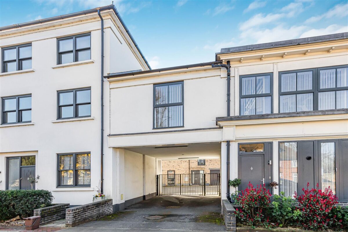 North Road, Hertford