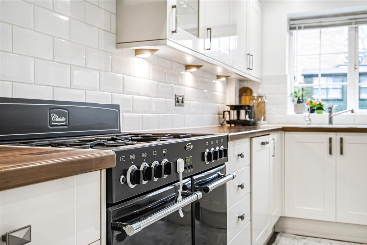 Sadlers Mead, Harlow