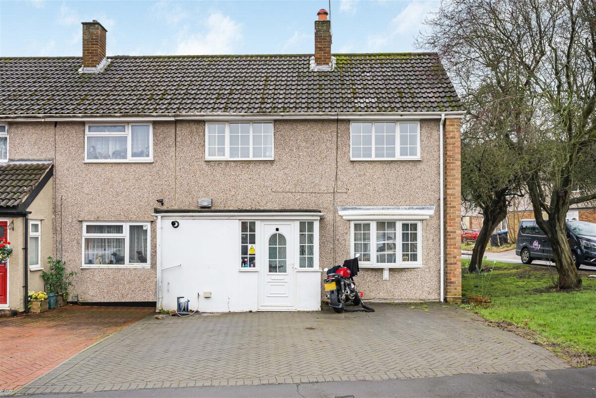 Sadlers Mead, Harlow