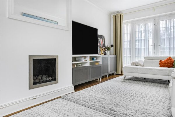 Sadlers Mead, Harlow