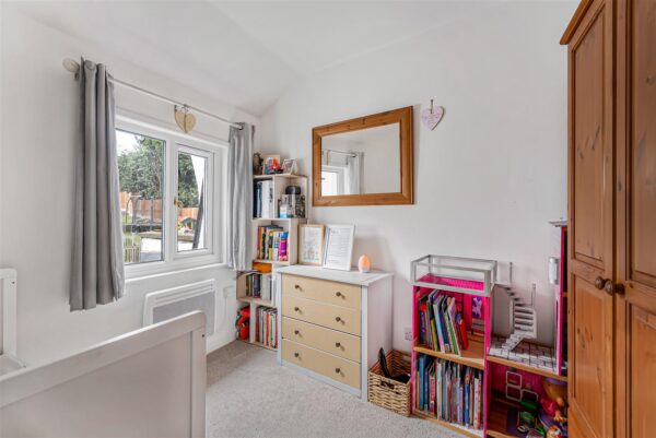 High Road, Waterford, Hertford