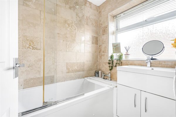 Sadlers Mead, Harlow