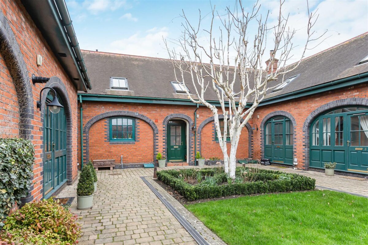 Brickendon Lane, Brickendon, Hertford