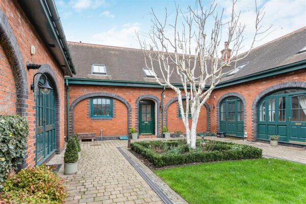 Brickendon Lane, Brickendon, Hertford