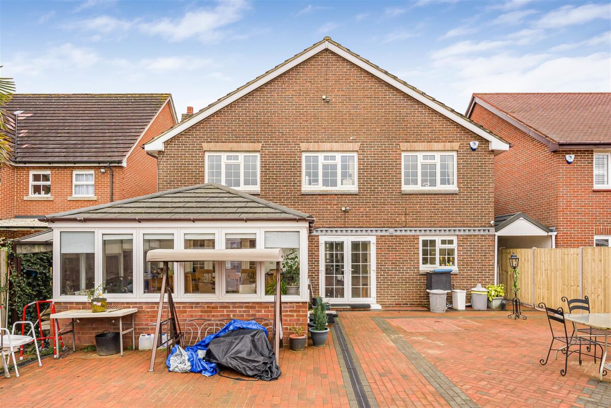 Bittern Close, Cheshunt, Waltham Cross