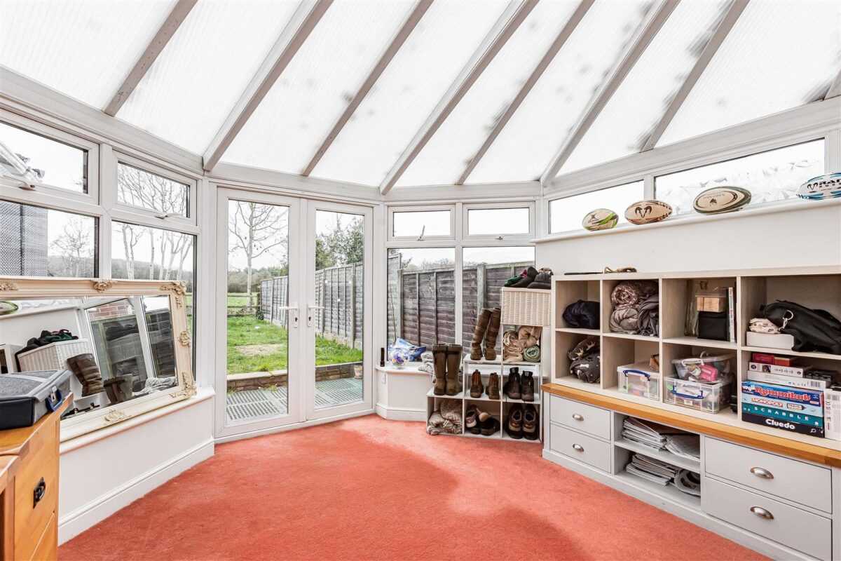 Turners Close, Bramfield, Hertford