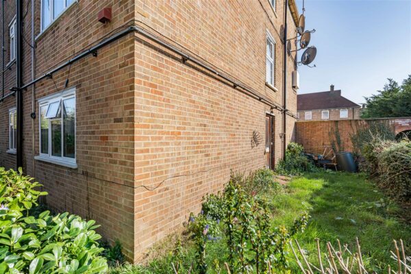 Manor Court, Enfield