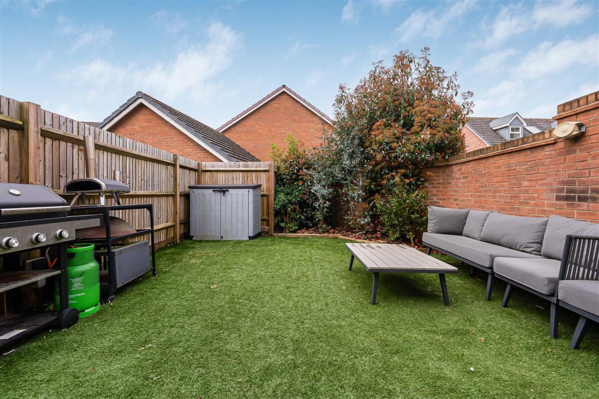 Olvega Drive, Buntingford