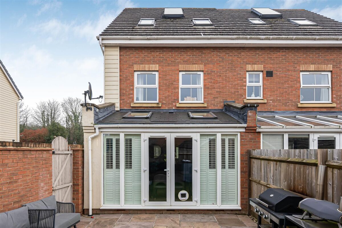 Olvega Drive, Buntingford