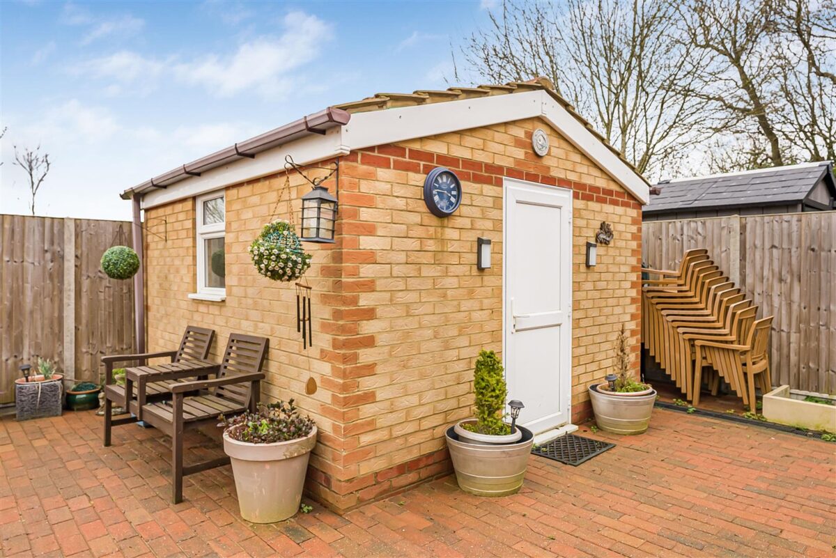 Bittern Close, Cheshunt, Waltham Cross