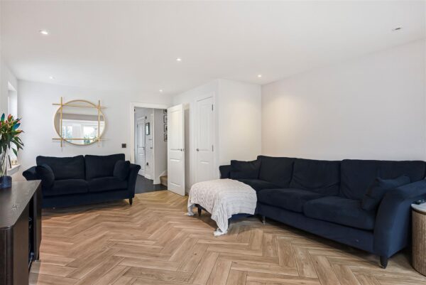 Olvega Drive, Buntingford