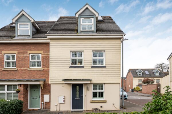 Olvega Drive, Buntingford