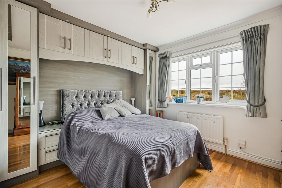 Bittern Close, Cheshunt, Waltham Cross