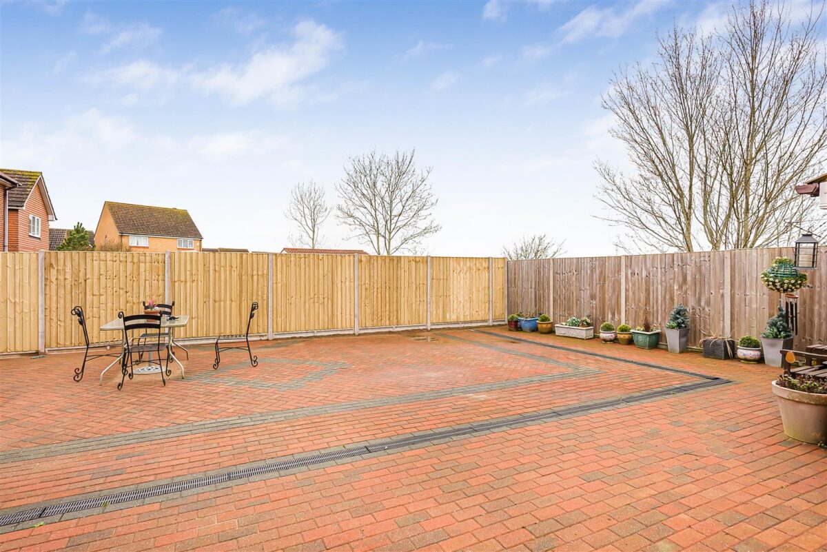 Bittern Close, Cheshunt, Waltham Cross