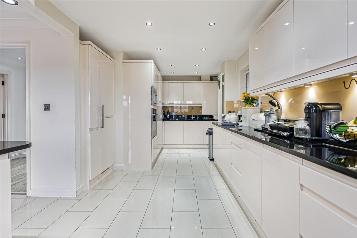 Bittern Close, Cheshunt, Waltham Cross