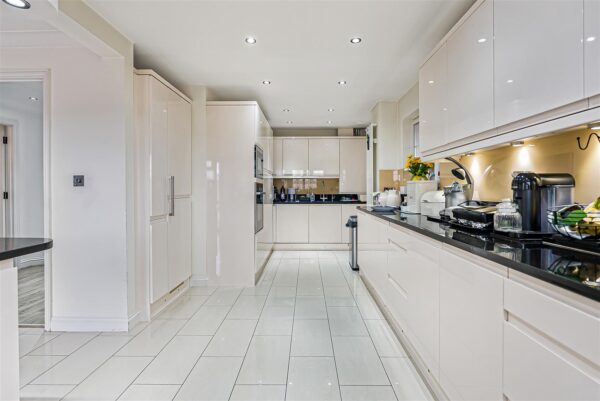 Bittern Close, Cheshunt, Waltham Cross