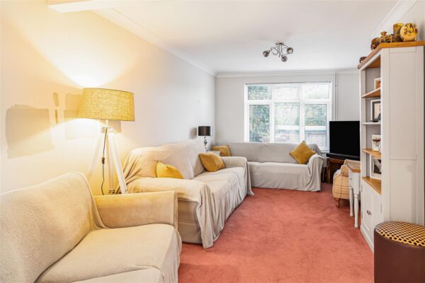 Turners Close, Bramfield, Hertford