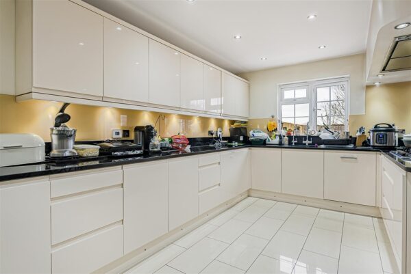 Bittern Close, Cheshunt, Waltham Cross