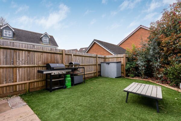 Olvega Drive, Buntingford