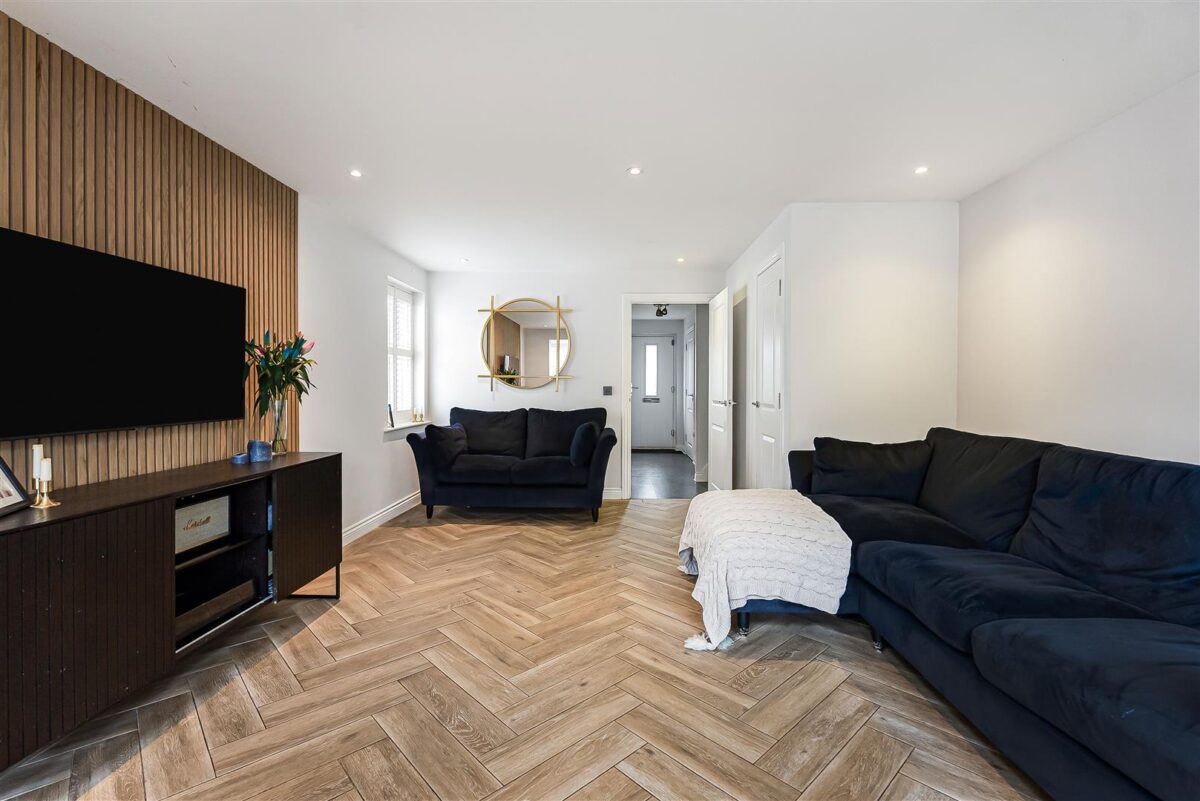 Olvega Drive, Buntingford