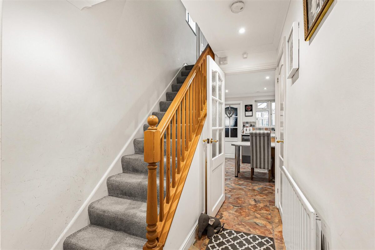 Turners Close, Bramfield, Hertford